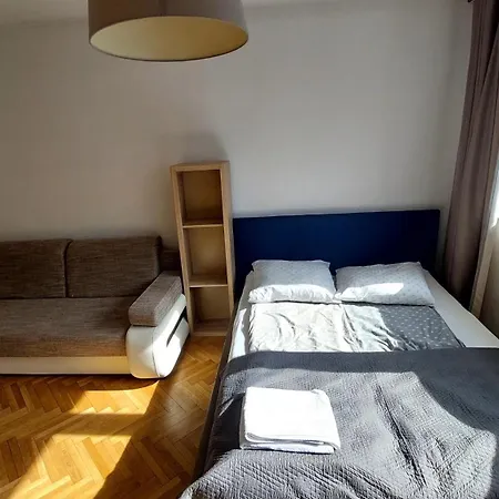 Aka Goscinne Apartment *